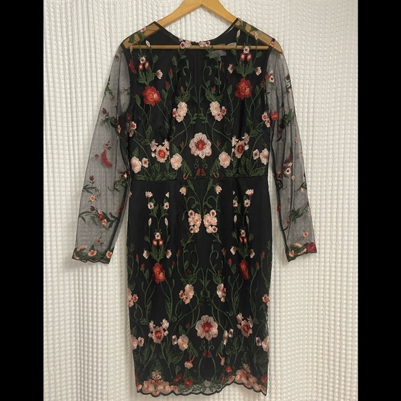 Flower Lace Dress | Size 10 - Picture 1 of 7